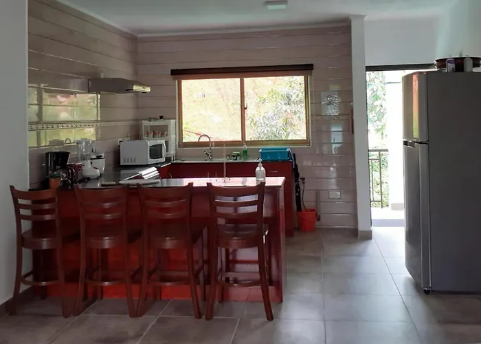 Mount Simpson 2-Beds Sleeps 4 5 Mins To Beach